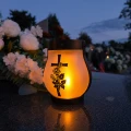 ZNICZ SOLARNY LED LAMPION NA GRÓB STATUETKA NA CMENTARZ RÓŻA KRZYŻ NAGROBNY (9).png