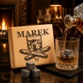 KAMIENIE DO WHISKY KAMIENNE KOSTKI GRANIT w drewnianym pudełku z grawerem