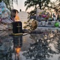 Znicz LED STATUETKA Złota NA CMENTARZ GRÓB DUŻA wieczna lampka nagrobna