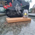 SOLARNY ZNICZ LED STATUETKA NA CMENTARZ GRÓB DUŻA DĄB