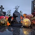 WIECZNY ZNICZ SOLARNY Statuetka dla MĘŻA na Grób Wszystkich Świętych LED