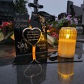 WIECZNY ZNICZ SOLARNY Statuetka dla BABCI na Grób Wszystkich Świętych LED