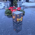 Znicz LED Wielkanocny koszyczek z jajkami lampion na grób dekoracja lustro