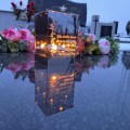 ZNICZ LED LAMPION NA GRÓB efekt nieskończonego ognia CYTAT róże PREMIUM